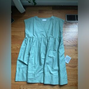 no sleeved light green short flow dress from asos size US 4 new with tag